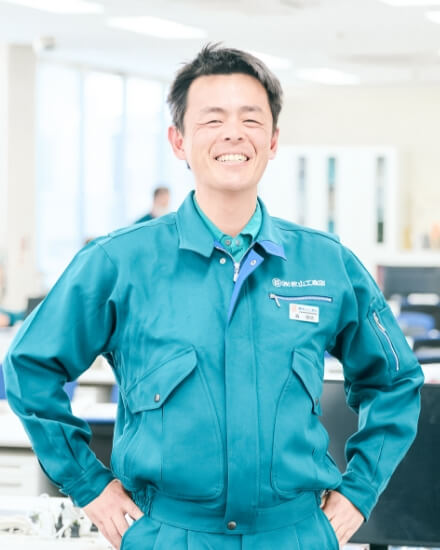 ( 06 )求職者へのメッセージ 人々の暮らしを支える仕事に、安心して飛び込んできてください。