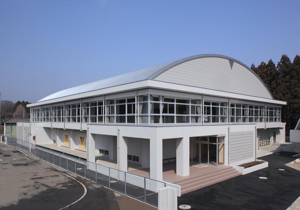 瓜連中学校屋内運動場