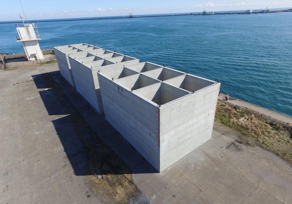鹿島港防砂堤ケーソン製作