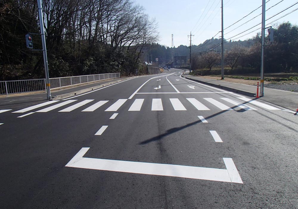 日立いわき線交差点改良舗装