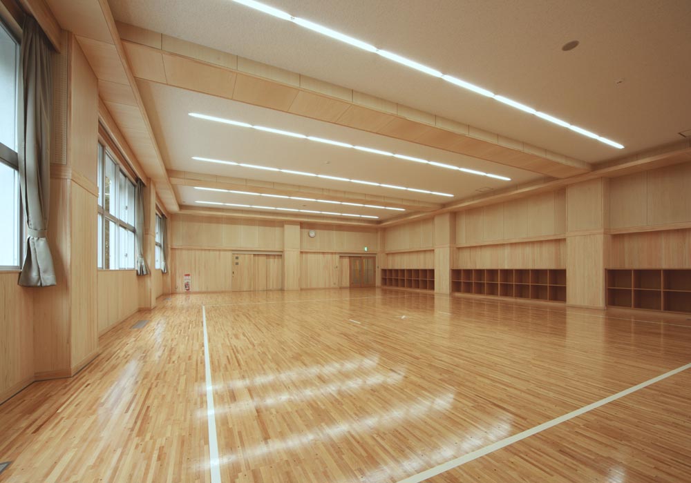 瓜連中学校屋内運動場
