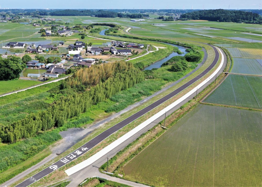 山田川堤防補強