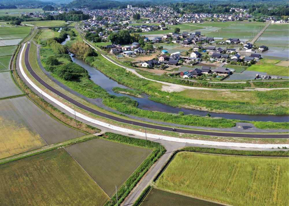 山田川堤防補強