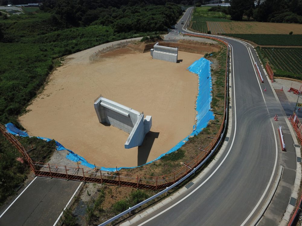 東関道串挽跨道橋外（下部工）