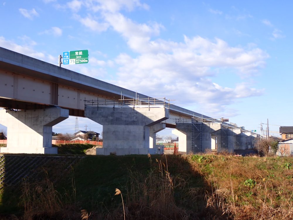 圏央道三坂新田橋梁（下部工）