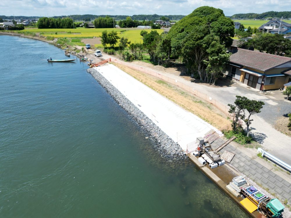 涸沼川平戸町地区外低水護岸災害復旧