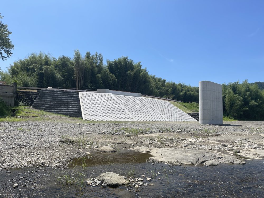 久慈川袋田地先南田気橋（下部工）