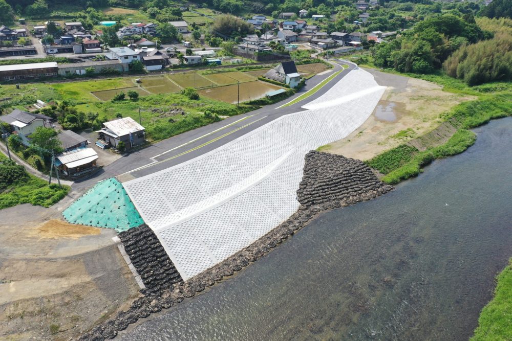久慈川左岸頃藤南地先築堤工事